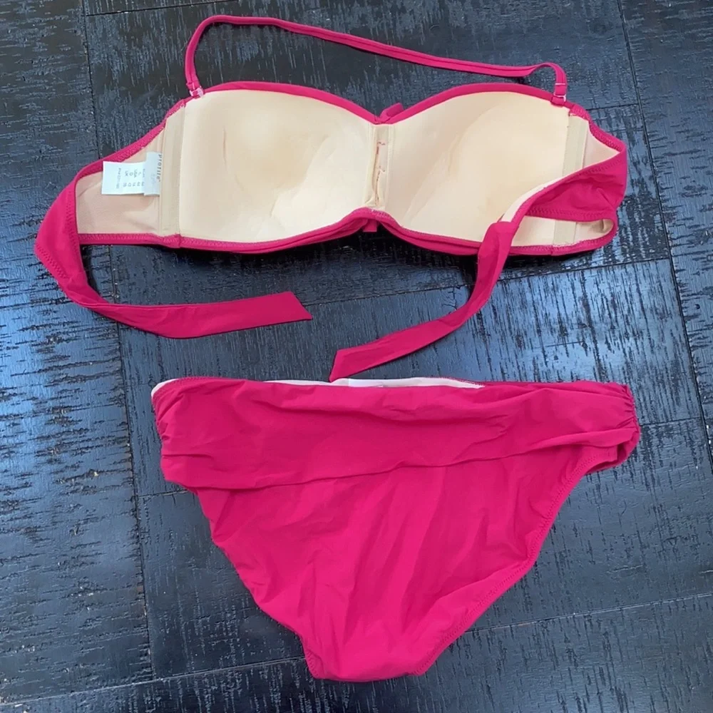 Fuchsia convertible bikini 👙 - Picture 2 of 5